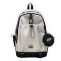 Vue détaillée de face d'un sac à dos de sport minimaliste avec cordon et petite pochette - Blanc Cassé