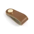 Moderner brauner Ledergriff für Schubladen mit goldenem Knopfverschluss für minimalistische Möbel - Einloch (LS1725-2) / Braun