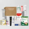Coffret beauté mystère de 12 pièces comprenant soins de la peau et soins du visage éclatants - Lot de 12