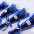Elegant boeket van blauwe zeeprozen met gedroogde bloemen en Thank You kaart - Blauw