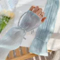 Manches de protection solaire d'été en résille perlée, élégants brassards plissés pour femmes. - Bleu clair