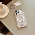 Gros plan d'une coque iPhone à carreaux avec support à anneau rotatif magnétique. - Quadrillage Marron Croustillant / iPhone 18 Pro Max