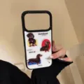 Gros plan de l'illustration de teckel et du texte anglais sur une coque de téléphone. - Noir Magnétique Illustration Chien Cool / 17promax