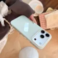 Gros plan d'une coque vert menthe pour iPhone avec détail de cadre photo blanc - 17promax / Vert Menthe (Texte Vert)