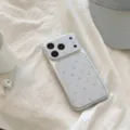 Coque iPhone argentée avec points en strass colorés et grande fenêtre de caméra - iPhone 17 Pro Max / Argent (Pois Violets)