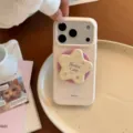 Vue détaillée d'une coque iPhone de style coréen avec finition crème et support en étoile. - Style Support Magnétique Étoile Citron Baie / Pour iPhone 17 Pro Max / Poudre de Lait Orange (Magnétique)
