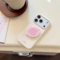 Gros plan d'une coque iPhone crème avec support Citron rose de style fruit - Blanc Poire (Support Citron) / 17promax
