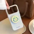 Gros plan d'une coque iPhone bleu clair avec un support pop grip d'avatar de chat mignon - Bleu Clair (Texte Bleu + Peinture Chat Poire & Béquille) / iPhone 17 Pro Max