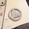Support magnétique de téléphone en cœur avec lapin mignon sur un dos d'iPad blanc - Lapin de Dessin Animé (Support Magnétique en Coeur) / [Support Individuel]