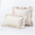 Eleganter beiger Samt-Kissenbezug mit Rüschenrand für Sofa und Bett Dekoration. - 30x50cm(Nur Bezug) / Gebrochenes Weiß