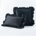 Eleganter schwarzer Kissenbezug aus Samt mit Rüschenrand für Sofa und Schlafzimmer - 30x50cm(Nur Bezug) / Schwarz