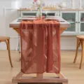 Camino de mesa de gasa color óxido para decoración de bodas y fiestas - Rojo Arce
