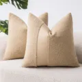 Funda de cojín beige estilo Mid-Century con bouclé y patchwork de cuero sintético - 45x45cm / Caqui