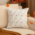Housse de coussin Halloween en peluche blanche avec motif fantôme pour le canapé - Halloween Ghost / 45x45cm Sans Garnissage / Blanc