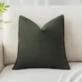 Funda de cojín texturizada de algodón y lino verde oscuro con bordes prensados - 45x45 cm / Cian Oscuro