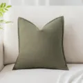 Funda de cojín de algodón y lino verde oliva con borde de volante, color sólido - 45x45 cm / Verde Grisáceo