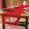 Camino de mesa de encaje rojo con motivo de corazón romántico para San Valentín decor - 35x183cm / Sólido