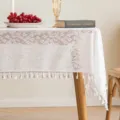 Κομψό λευκό γαλλικό δαντελωτό τραπεζομάντιλο με φλοράλ σχέδια και τελείωμα με φούντες - 60*60cm / Μικρό Ανθισμένο Σιτάρι