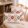 Fodera per cuscino geometrica trapuntata in stile Boho con nappe rosa e motivo a rombi - Motivo a Greca Rosa