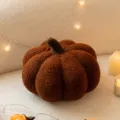 Cojín decorativo con forma de calabaza en tejido bouclé marrón para Halloween - Marrón Oscuro