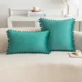 Funda de cojín de terciopelo verde azulado con pompones en formas cuadrada y rectangular - Solo Funda (Sin Relleno) / 45x45cm / Verde Turquesa