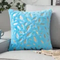 Housse de coussin en peluche bleu clair avec motif de plumes dorées élégant pour lit - Bleu clair