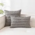 Graue Boho-Kissenbezüge aus Baumwolle und Leinen mit Fransenstreifen auf dem Sofa - 30*50cm Ohne Kern / Hellgrau