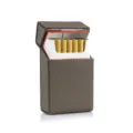 Elegante pitillera de cuero gris con tapa magnética para negocios y uso diario personal - Caqui