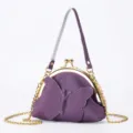 Mini porte-monnaie en cuir véritable violet avec applique papillon et fermoir doré chic - 仅包袋 (不含链条) / Violet