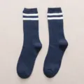 Dunkelblaue gerippte Damensocken in Wadenlänge mit weißen Streifen Frühling Herbst - 36-39 / Marineblau