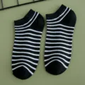 Klassische schwarz-weiß gestreifte Baumwoll-Füßlinge für Damen, Preppy-Stil - Einheitsgröße (36-39) / Schwarz (1 Paar)