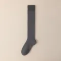 Chaussettes mi-hautes en coton uni gris foncé hiver chaud variante pour femmes au quotidien. - Taille Unique (34-40) / Gris foncé