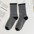 Calcetines de tubo medio a rayas blanco y negro estilo universitario casual de algodón mujer - Talla Única (34-40) / Calcetines Media Pantorrilla Negros