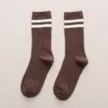 Damen braune WadenSocken mit weißen Doppelstreifen, retro College-Stil Strickstrümpfe. - 36-39 / Braun