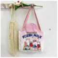 Bolso de lona rosa con conejo de dibujos animados y estampado de fresa y botella de leche - Estilo 2 (Leche de Fresa)