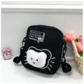 Bolso bandolera informal de nailon negro con una linda cara de gato de peluche blanco - Estilo de Gato de Dibujos Animados (1007dh) / Negro