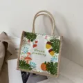 Umweltfreundliche Jute-Tragetasche mit herbstlichen Kürbis- und Pilz-Illustrationen für den Alltag - Pflanze