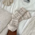 Calcetines gruesos de lana para mujer con patrón de árboles, calcetines térmicos de invierno. - Talla Única (35-40) / Caqui
