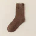 Dikke bruine wollen sokken voor dames, gezellige winter thermische gebreide fleece sokken. - 35% wol (maat 34-40) / koffiekleur