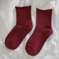 Damen einfarbige Rollbund Socken, lässige bequeme weiche kurze Sockenausstattung für Alltag. - Einheitsgröße (34-40) / Burgunderrot