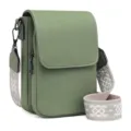 Vista detallada de un bolso para móvil de cuero PU verde con correa de jacquard. - Verde