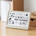 Calendrier de bureau 2026 minimaliste avec illustrations créatives, taille 23x16cm - Version 2026 / Kaki
