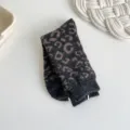 Dunkle grau Leo Print dicke Winter Wolle Socken warme kuschelige Freizeitsocken Variante - 35-39 / Dunkelrauchgrau