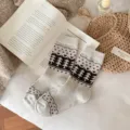 Vintage Fair-Isle-Wollsocken in Beige mit Waldbaum- und Herzmustern - Einheitsgröße (EU 35-40) / Beige