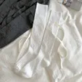 Japanische süße weiße Kniestrümpfe mit Schleife, gerippte lange Socken für den Alltag. - Einheitsgröße (35-40) / Weiß
