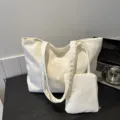 Elegante bolso tote grande de pana blanca con un pequeño neceser a juego para diario - Juego de bolsos de hombro / Blanco Roto