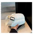 Bolso de pecho tipo puffer acolchado blanco de estilo coreano moderno para mujer - Blanco