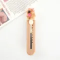 Mini cutter rétractable capybara mignon pour le bureau et le déballage de colis - Capybara aux Pétales / Marron
