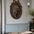 French vintage oval wall decorative painting with ornate gold frame for living room and bedroom. - 18x27cm / Antique Gold