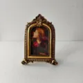 European vintage resin photo frame with ornate carved design and classical art print insert. - Style B (JY-0015) / Inner 6x9cm Outer 10x14cm